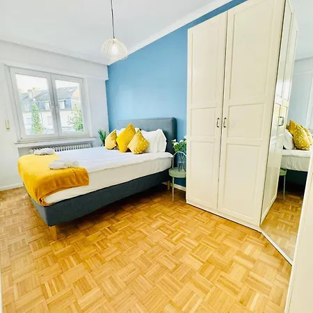 Lägenhet Charming 1br With Outdoor Space